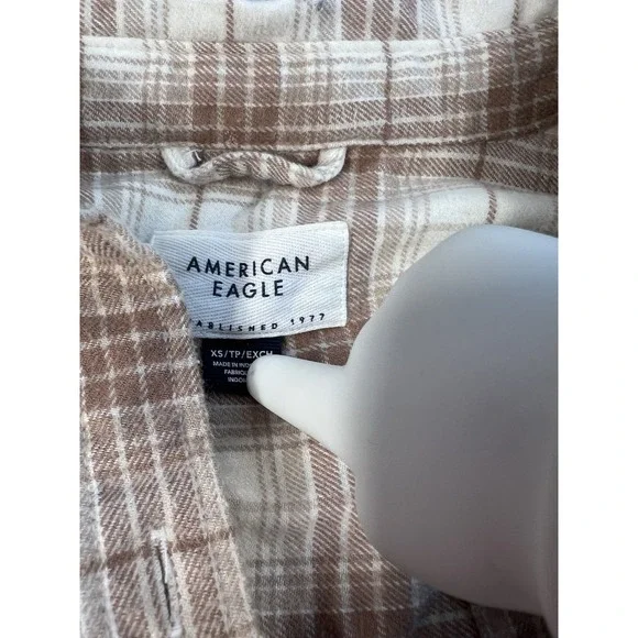 American Eagle Outfitters Beige And Cream Plaid Shirt XS Lightweight - Picture 2 of 3